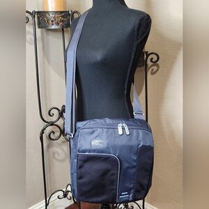 Tumi T-Tech Ballistic Nylon Crossbody Messenger Bag 12X12. NWOT